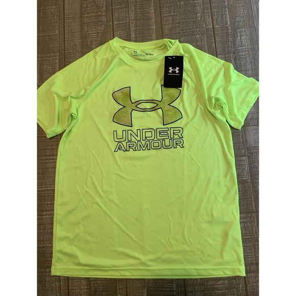 Boy's Under Armour Short Sleeve Shirt Size Youth Size Large New NWT Loose Fit - Picture 1 of 4
